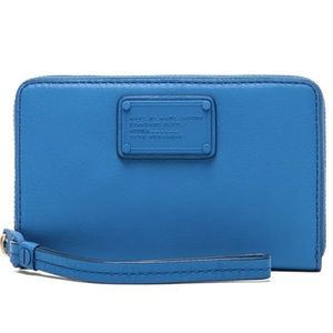 Marc Jacobs Electro Q Wingman